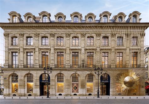 Louis Vuitton Maison Vendôme .